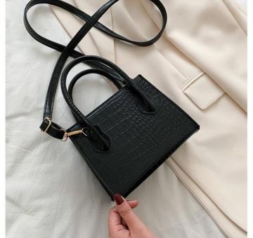 (3) Croc Mini Crossbody Bag - black (shopstyleshark.com)